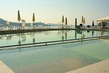 Sleeps 3 Pool Wifi