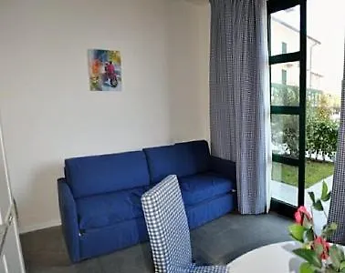 Apartment Sleeps 3 Pool Wifi *